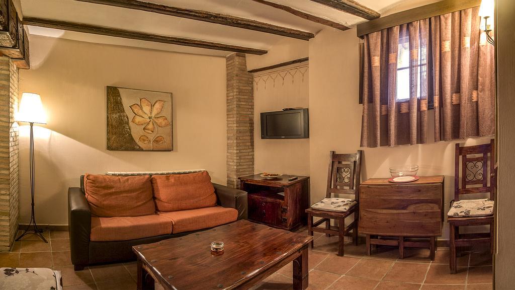 Apartamentos Los Aljezares เคเดอัลบาร์ราซิน ภายนอก รูปภาพ